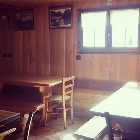 Hostal Rifugio Zum Gora