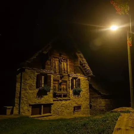 Rifugio Zum Gora Hostal *
